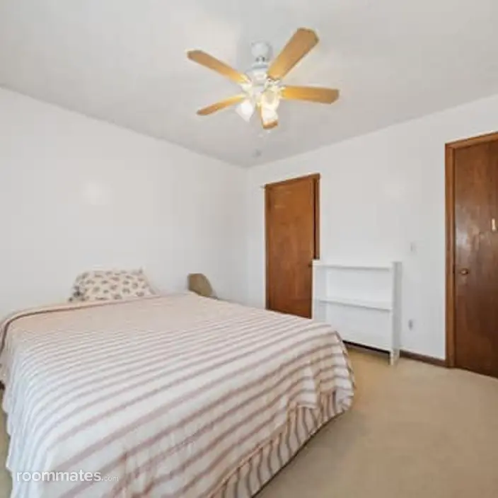 Room for rent in Marietta, GA $575, house