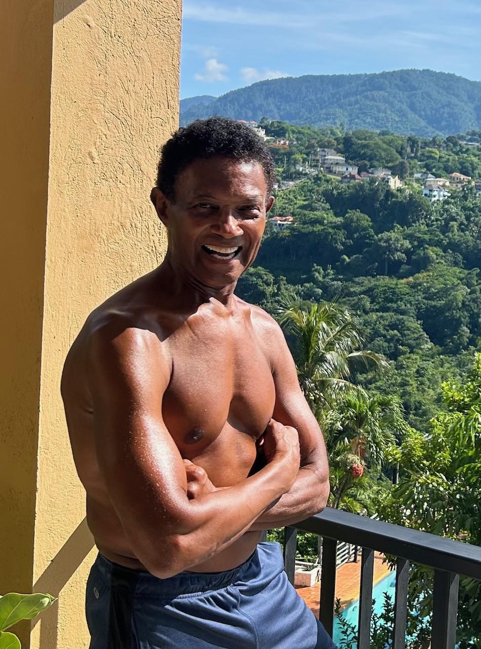 Profile photo 10 of 10