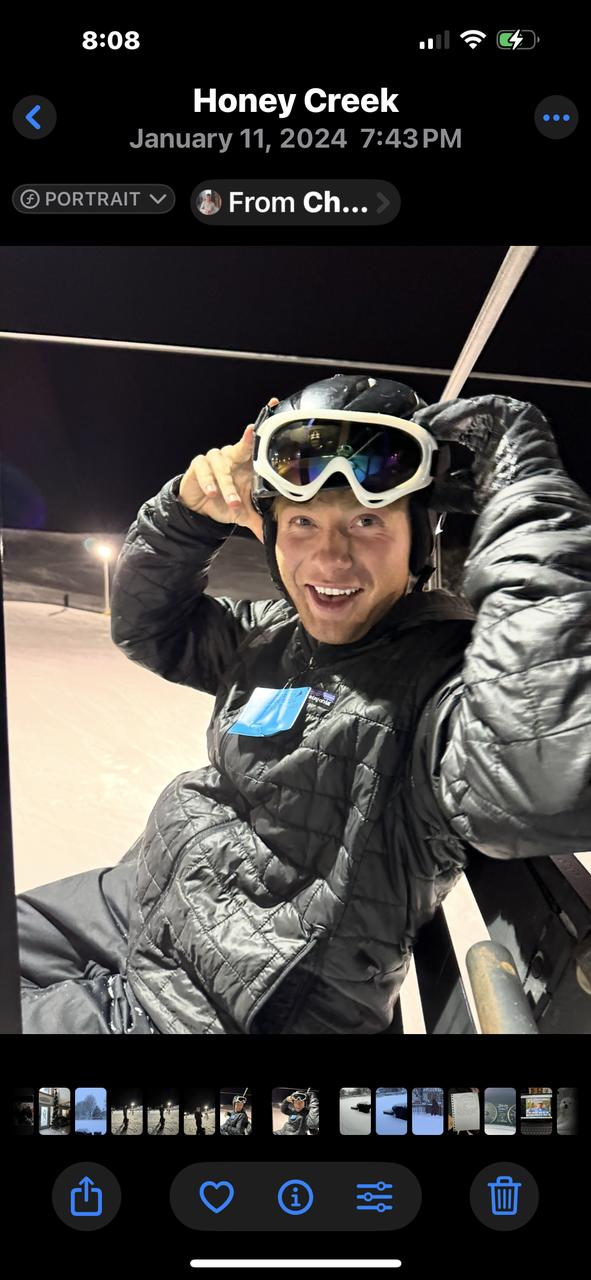 Profile photo 6 of 7