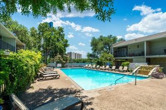Room for rent in Austin, TX $1400, condo