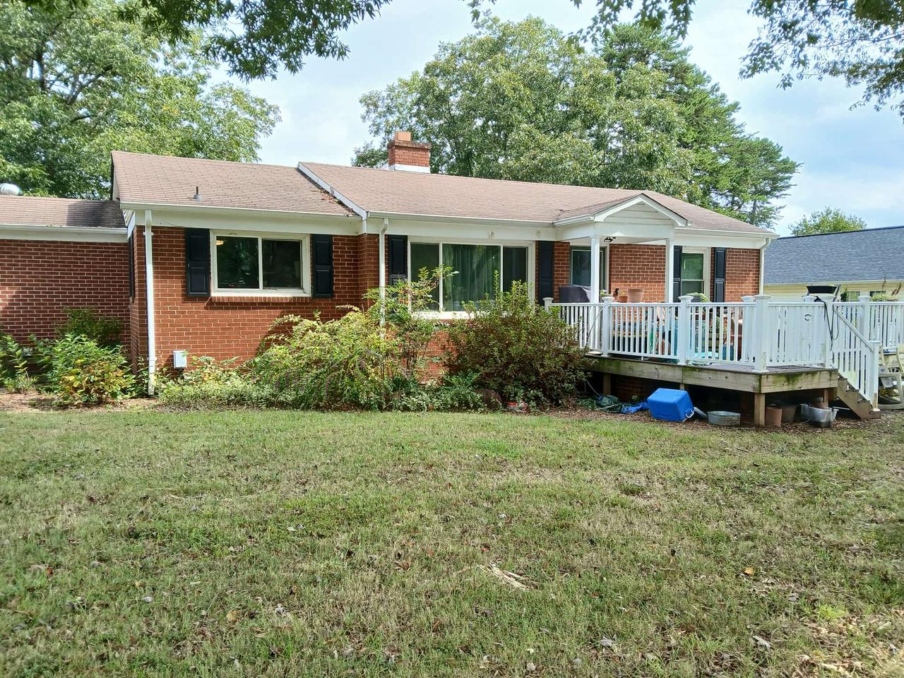 Profile photo 3 of 4