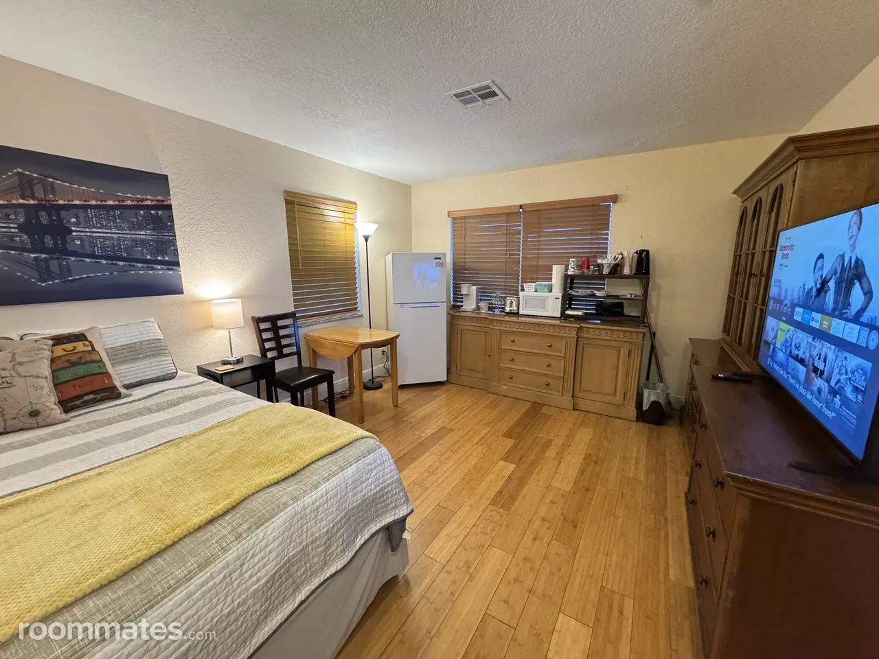 Profile photo 1 of 11