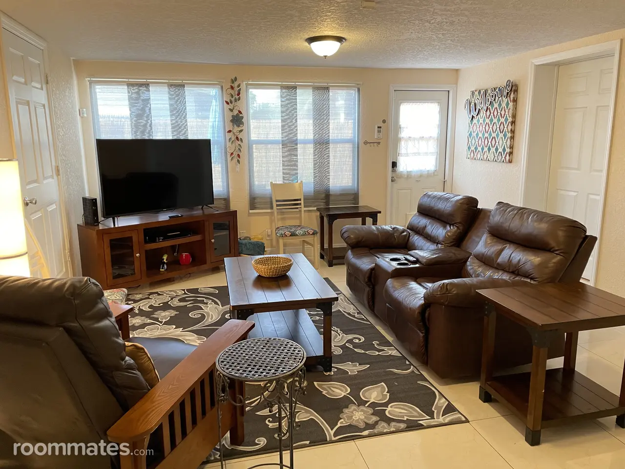 Profile photo 6 of 10