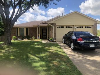 Room for rent in Fort Worth, TX $1000, house