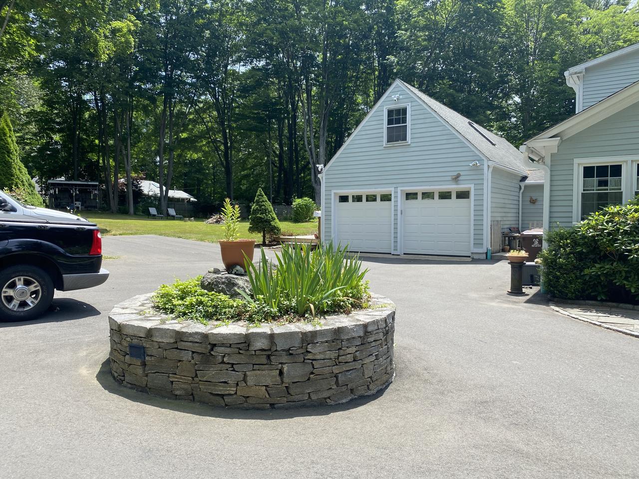 Profile photo 3 of 12