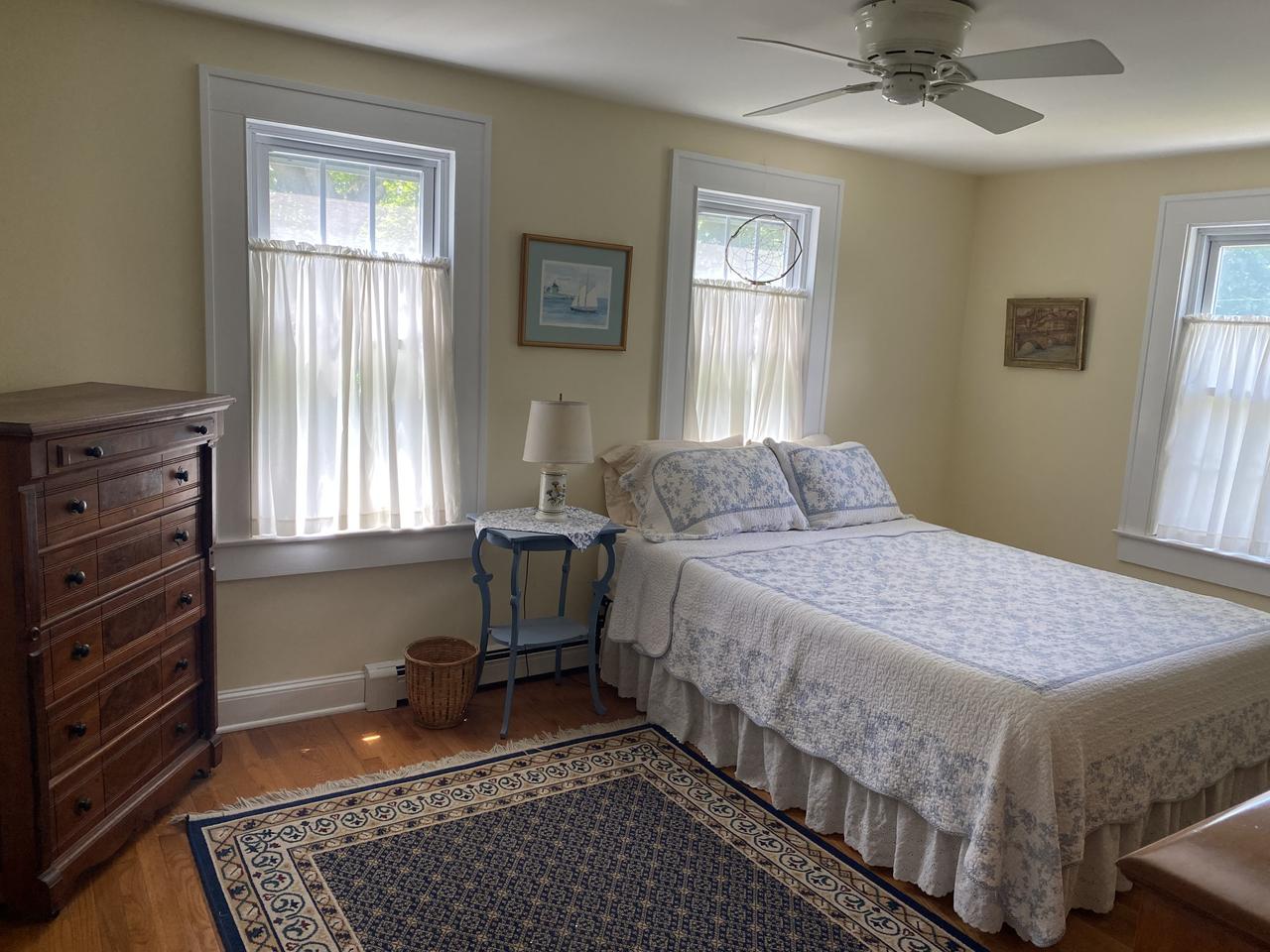 Profile photo 8 of 12