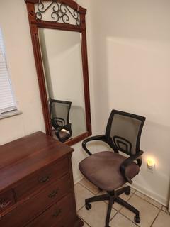Room for rent in Tampa, FL $1200, house