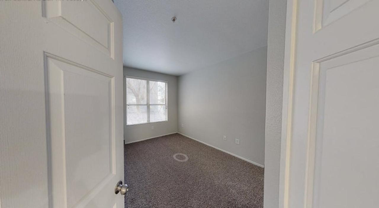 Profile photo 4 of 8