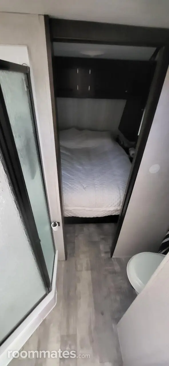 Profile photo 6 of 10