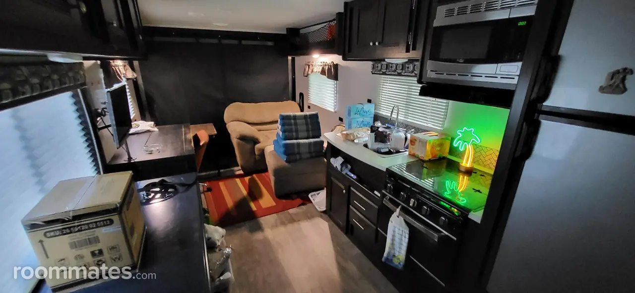 Profile photo 7 of 10