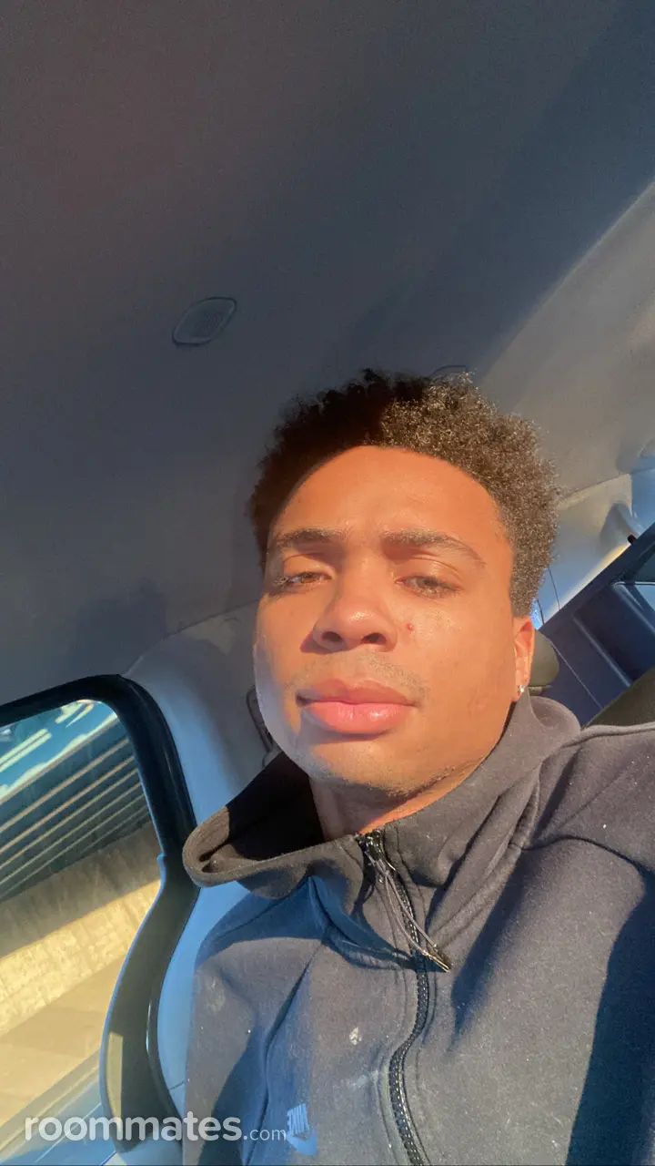 Profile photo 3 of 4