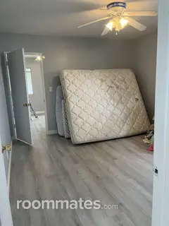 Room for rent in Monterey Park, CA $900, house