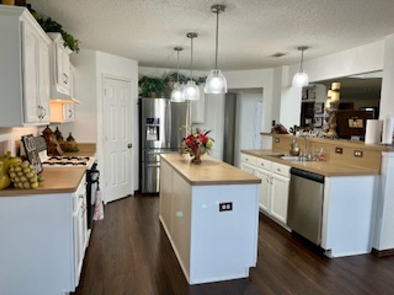 Profile photo 6 of 8