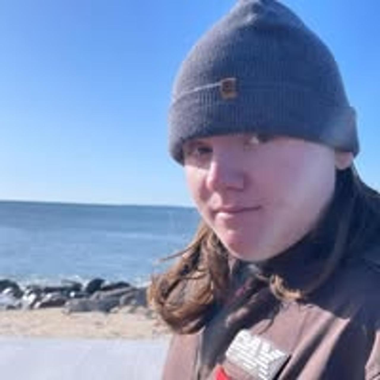 Profile photo 4 of 4