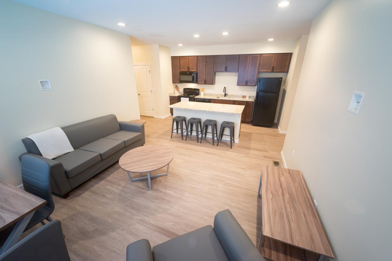 Profile photo 1 of 4