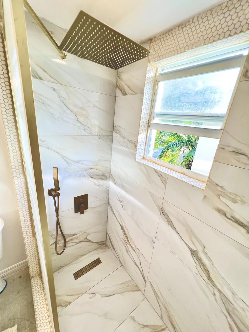 Profile photo 10 of 11