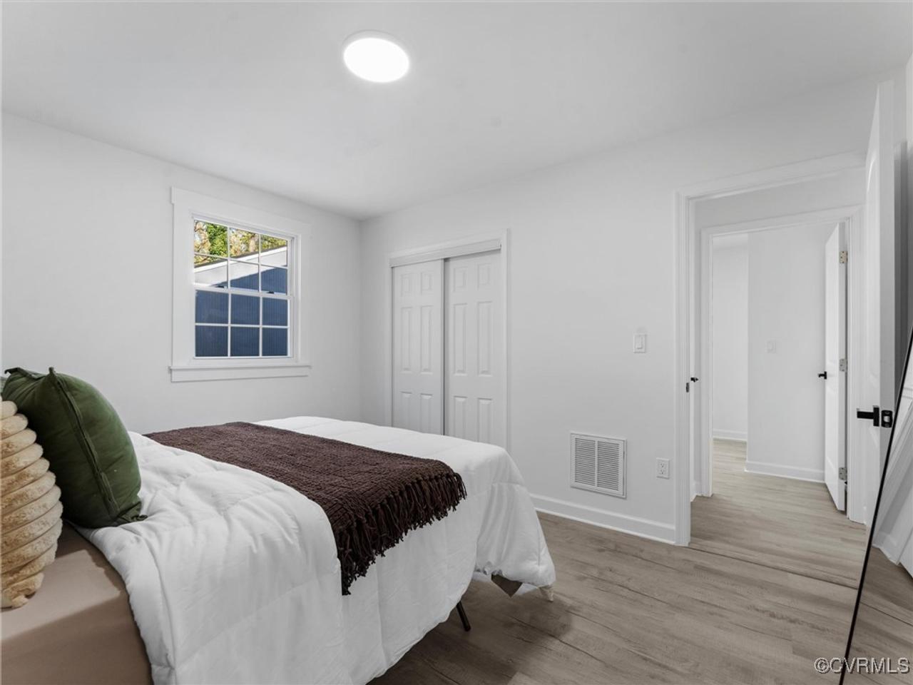 Profile photo 1 of 8