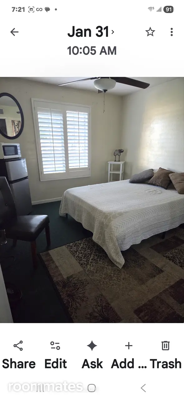 Profile photo 3 of 7