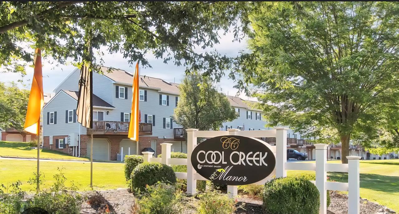 Profile photo 1 of 3