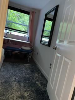 Room for rent in Framingham, MA $1000, house
