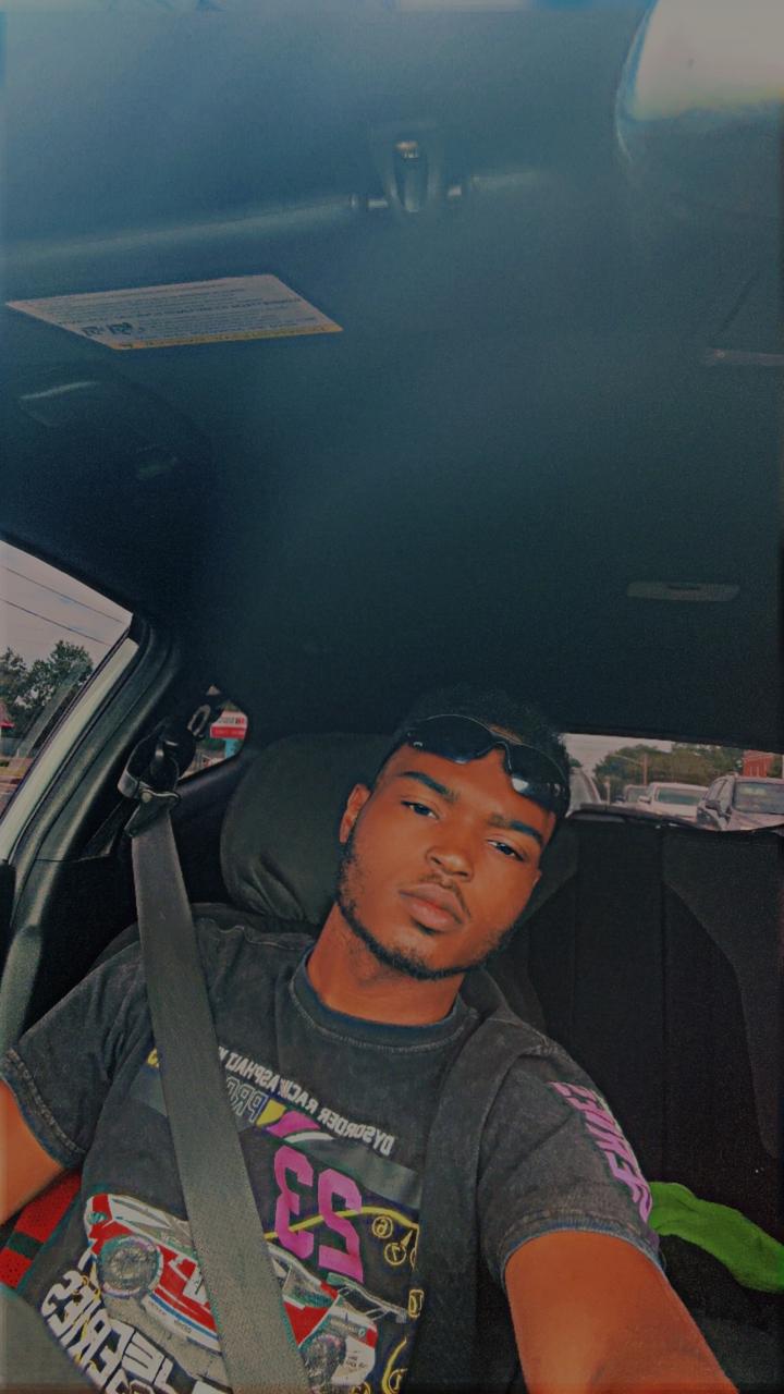 Profile photo 3 of 4