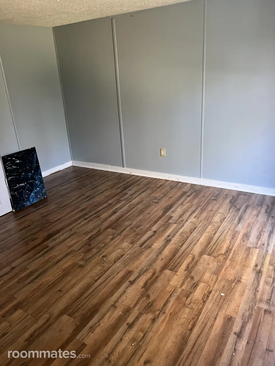 Profile photo 2 of 4