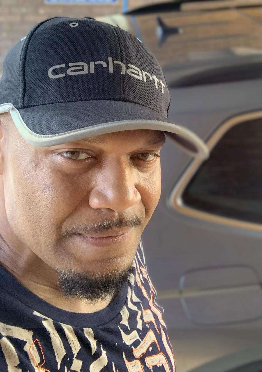 Profile photo 6 of 6