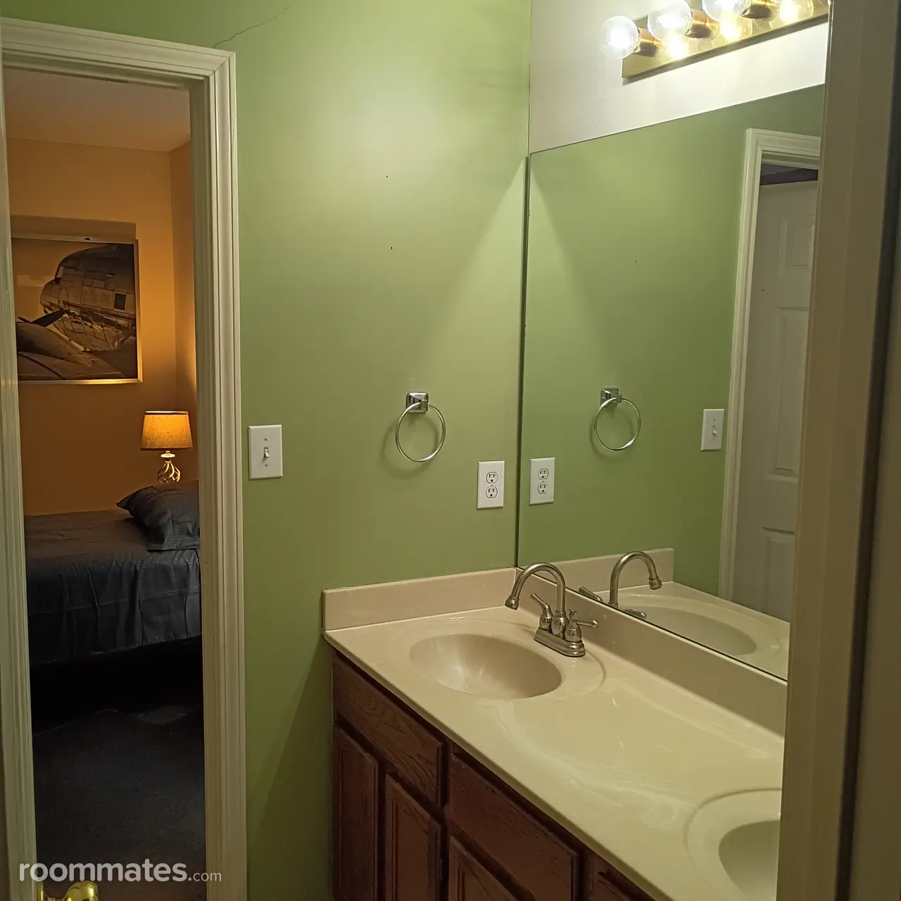 Profile photo 2 of 6