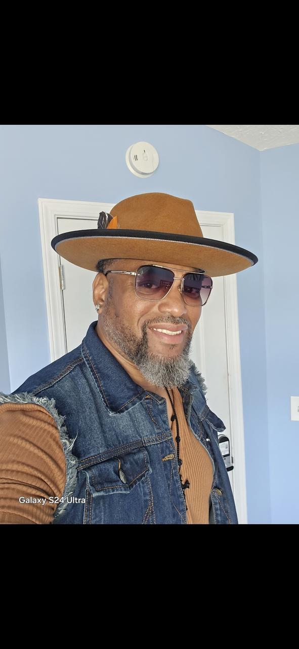 Profile photo 2 of 5