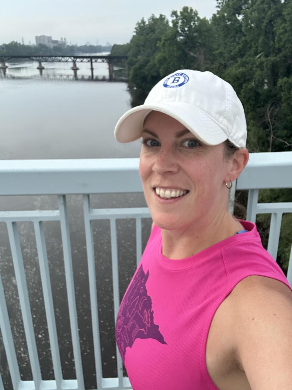 Profile photo 10 of 18