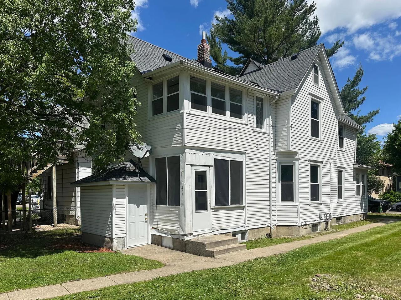 Profile photo 2 of 18