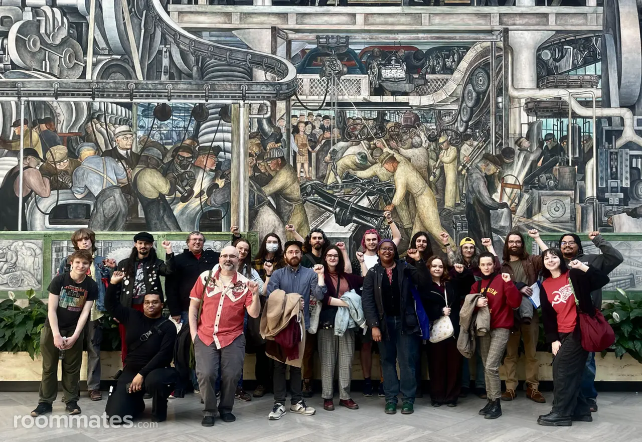 Profile photo 3 of 4