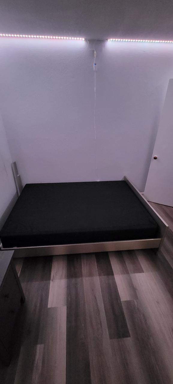 Profile photo 3 of 6