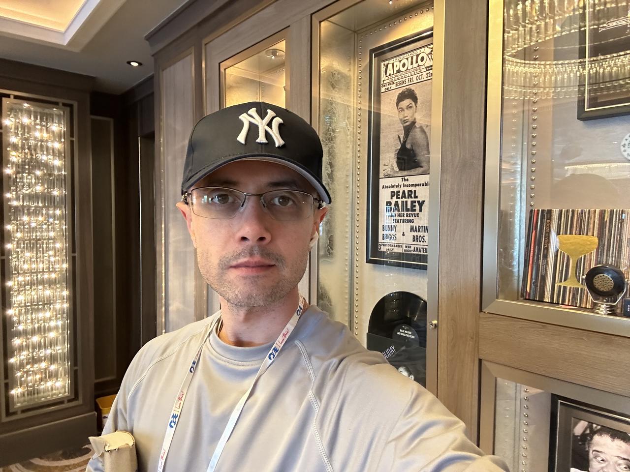 Profile photo 6 of 6