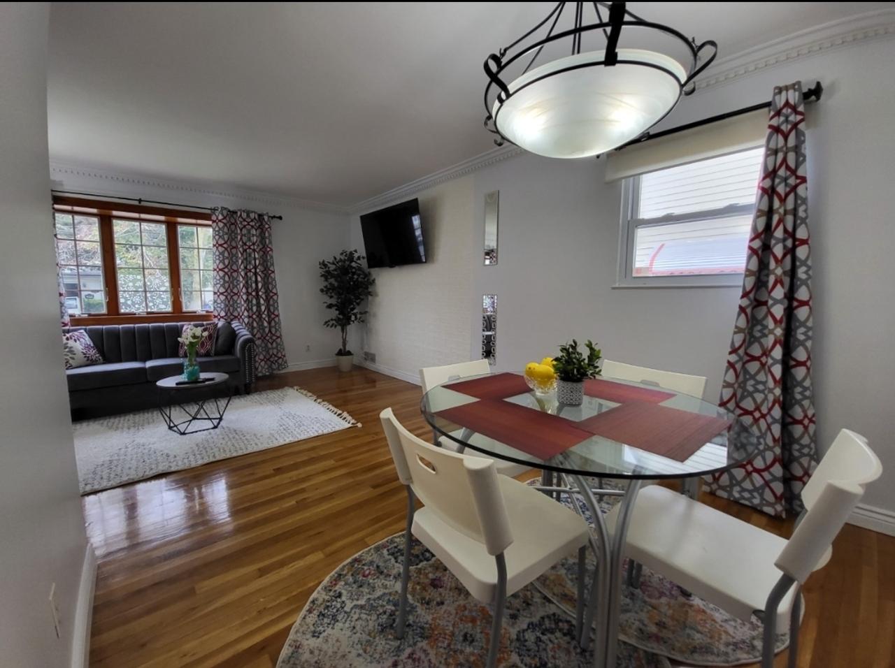 Profile photo 3 of 7