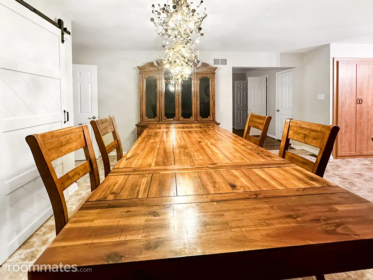 Profile photo 3 of 19