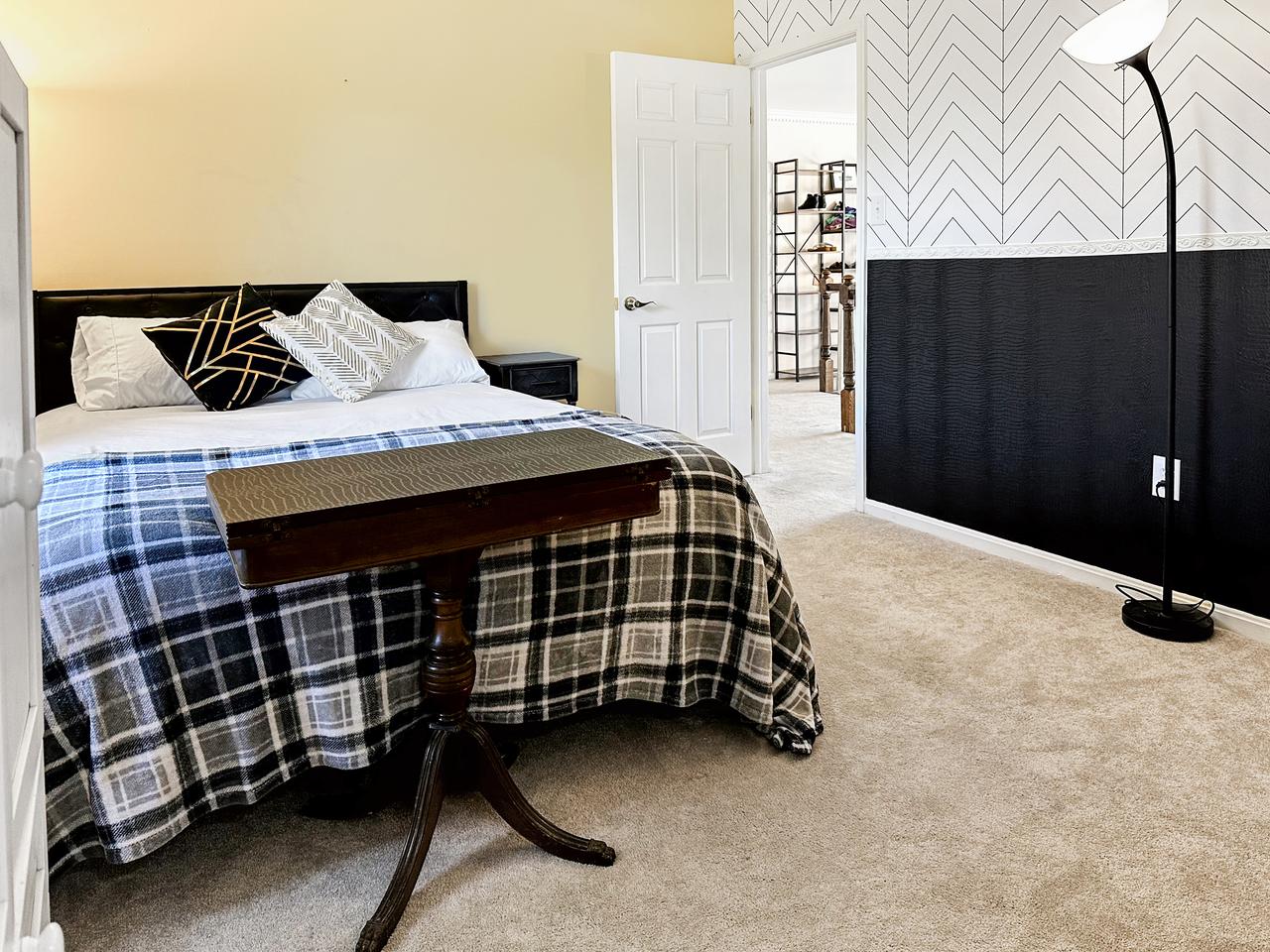 Profile photo 9 of 19