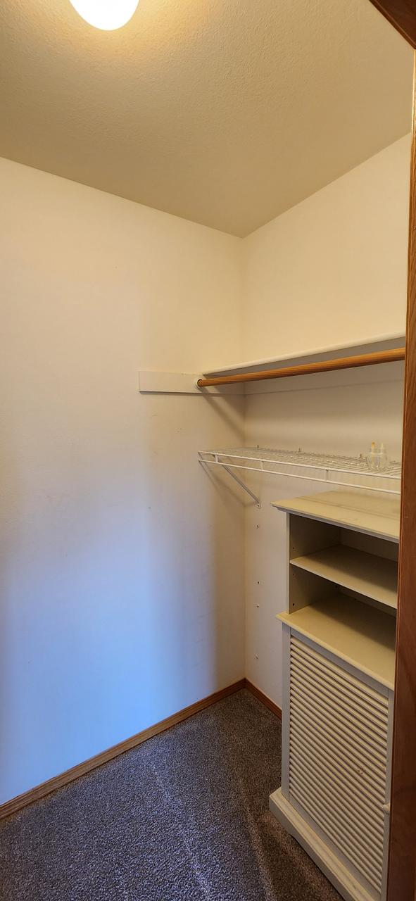 Profile photo 4 of 8