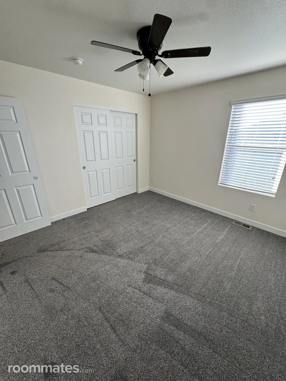 Profile photo 3 of 6