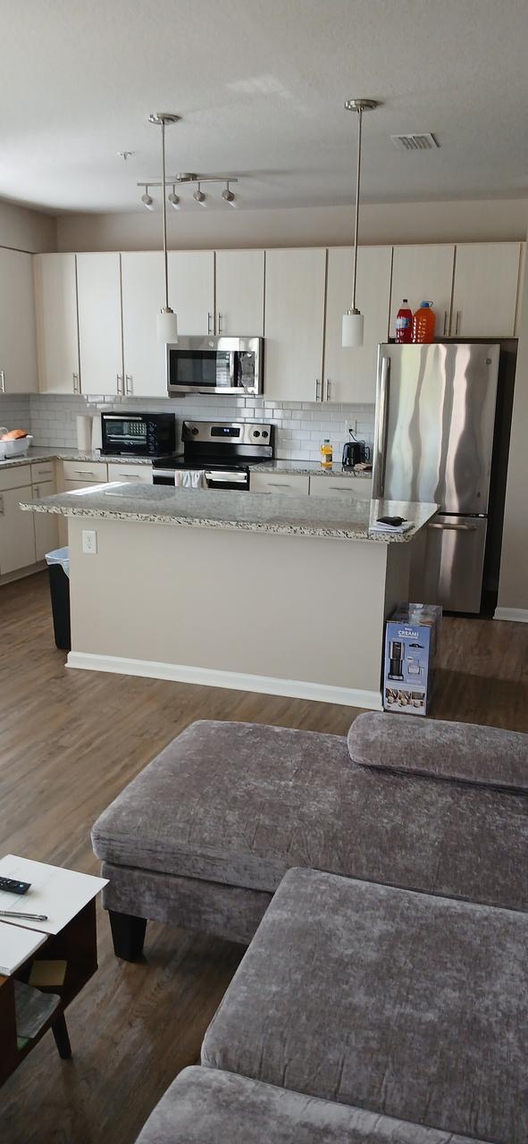 Profile photo 10 of 15