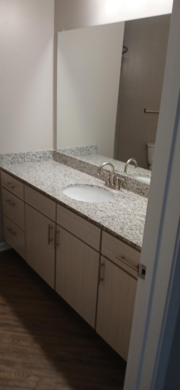 Profile photo 4 of 15