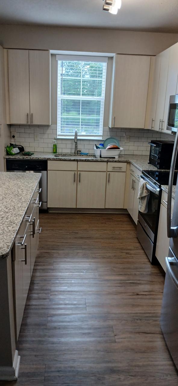 Profile photo 7 of 15