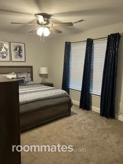 Room for rent in Norfolk, VA $950, house