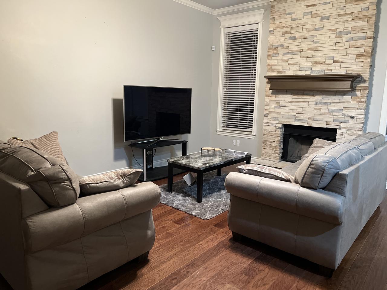 Profile photo 7 of 9