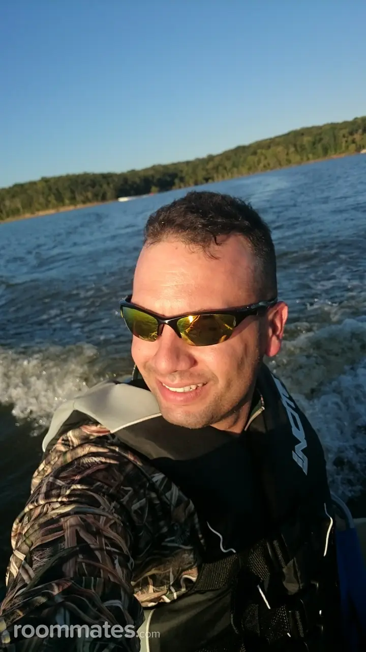 Profile photo 10 of 10