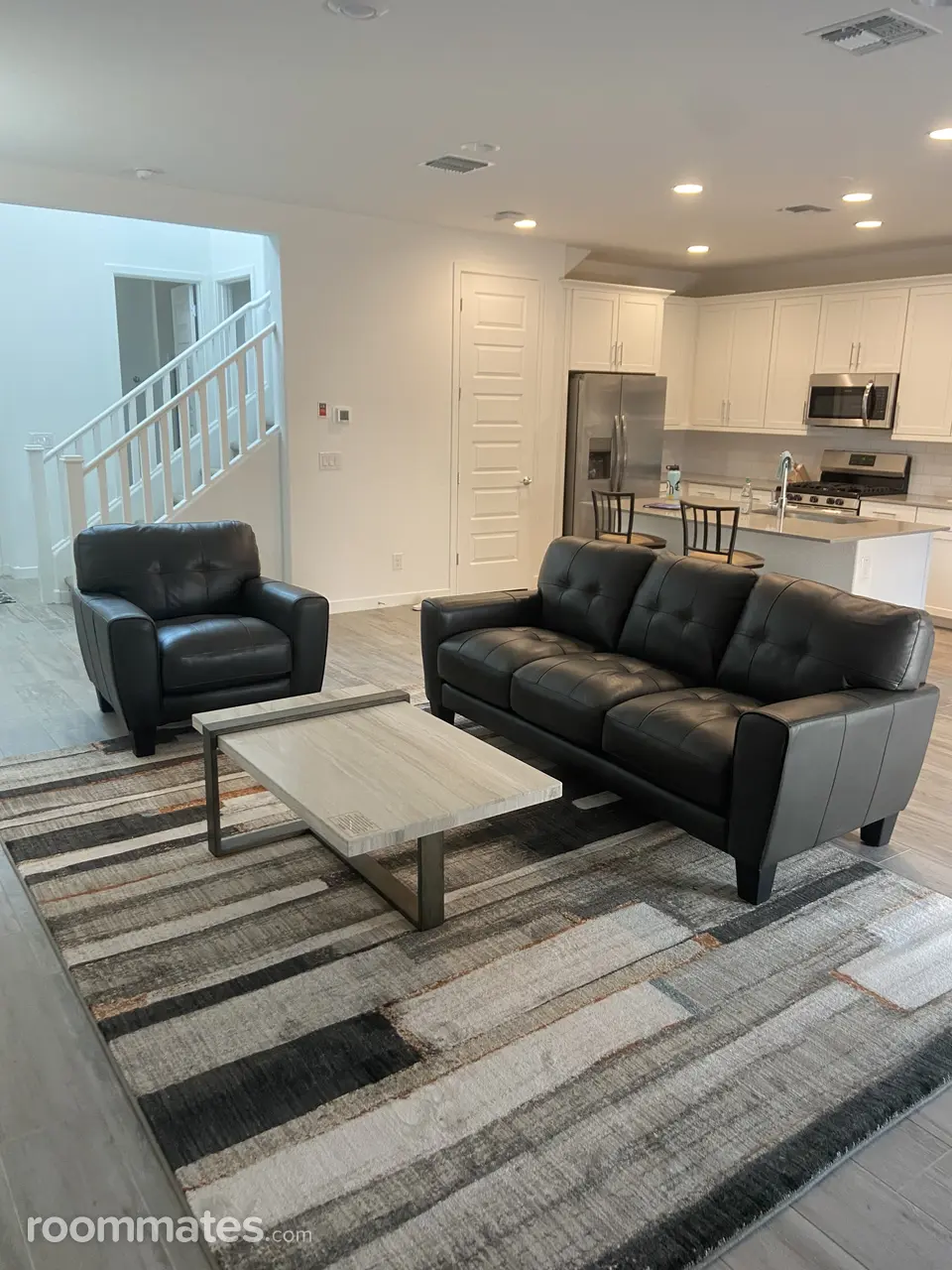 Profile photo 2 of 8