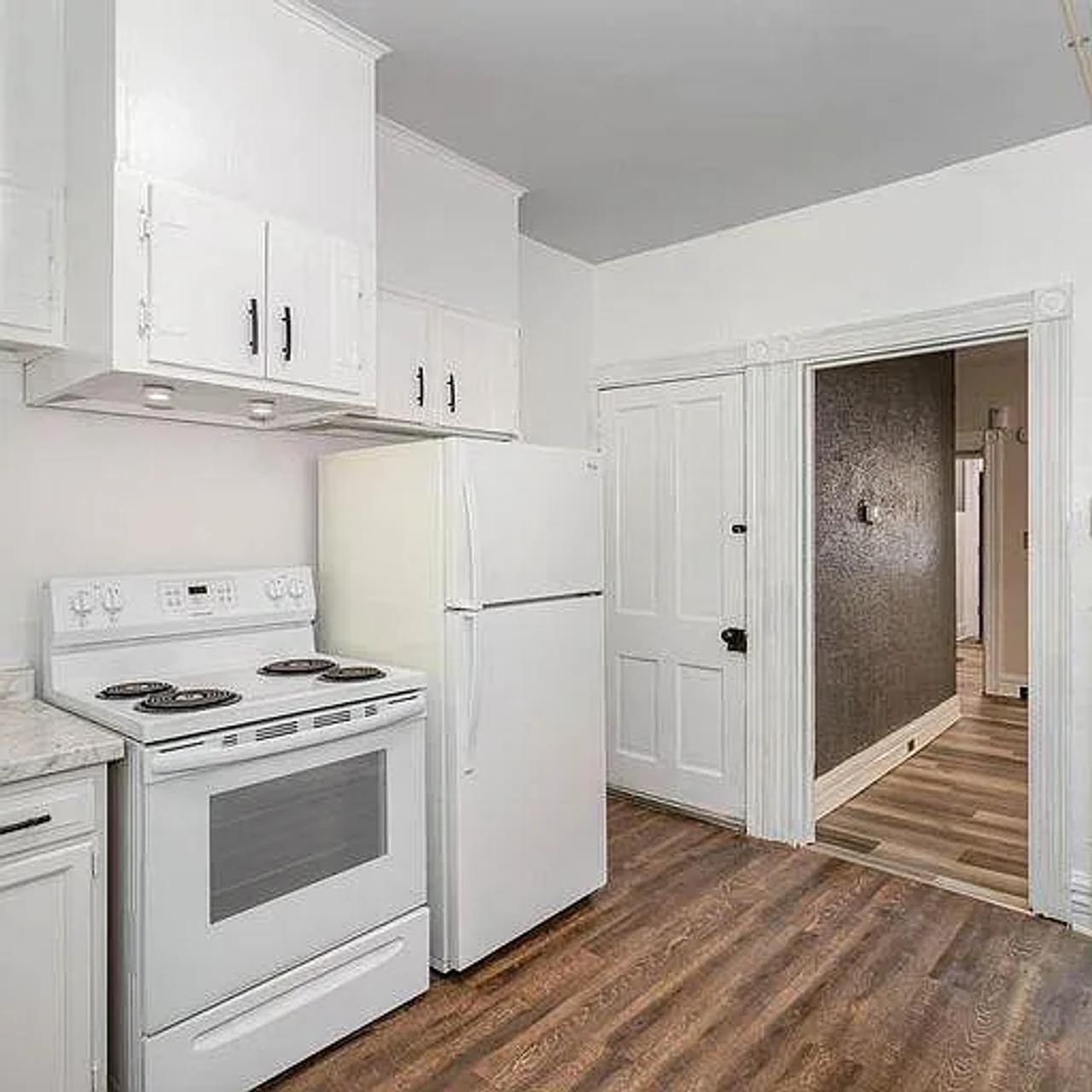 Profile photo 5 of 8