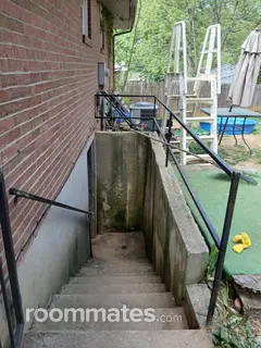 Room for rent in Roanoke, VA $550, house