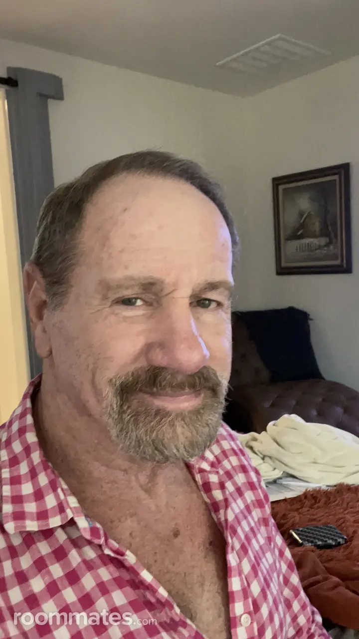 Profile photo 11 of 12