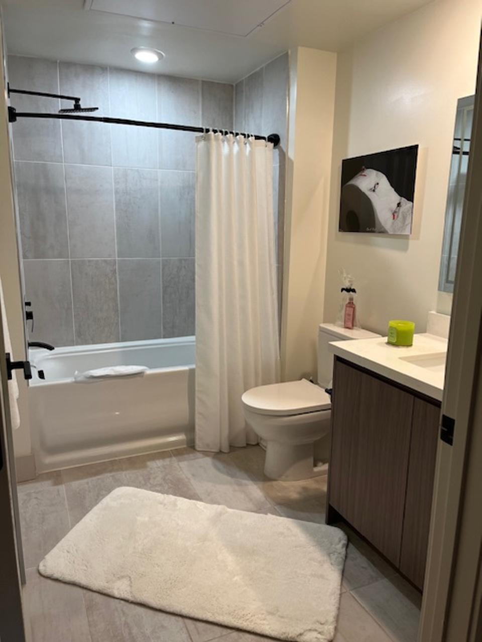 Profile photo 4 of 21